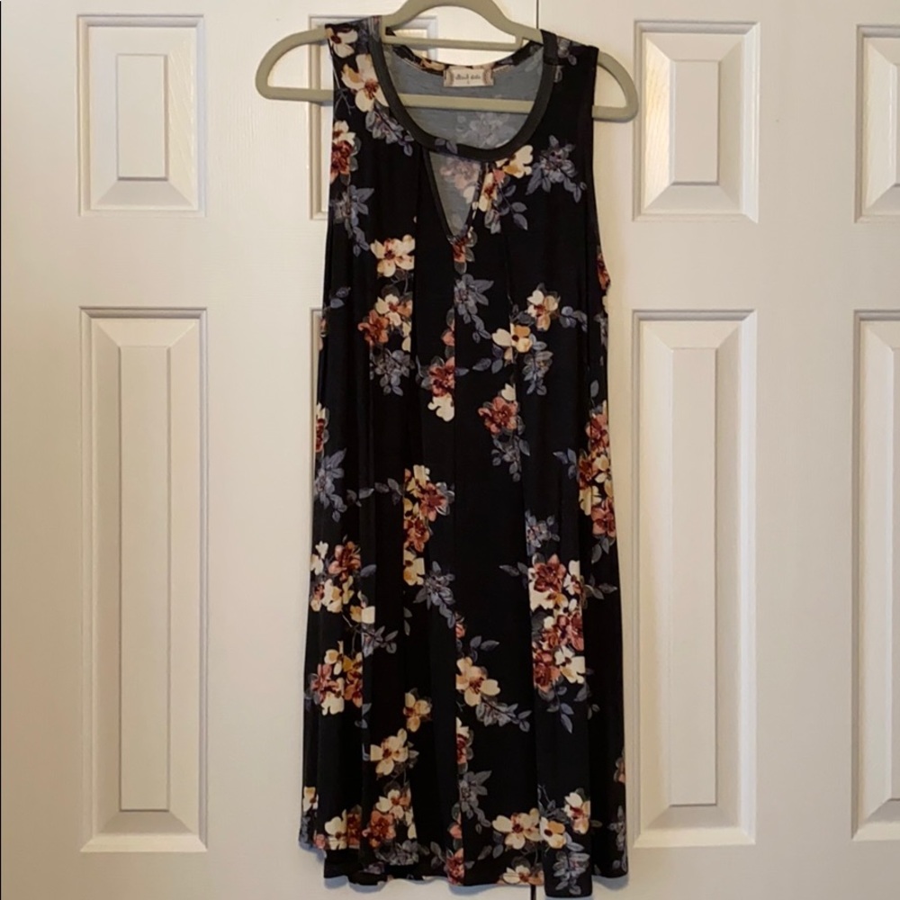 Black flower pattern dress